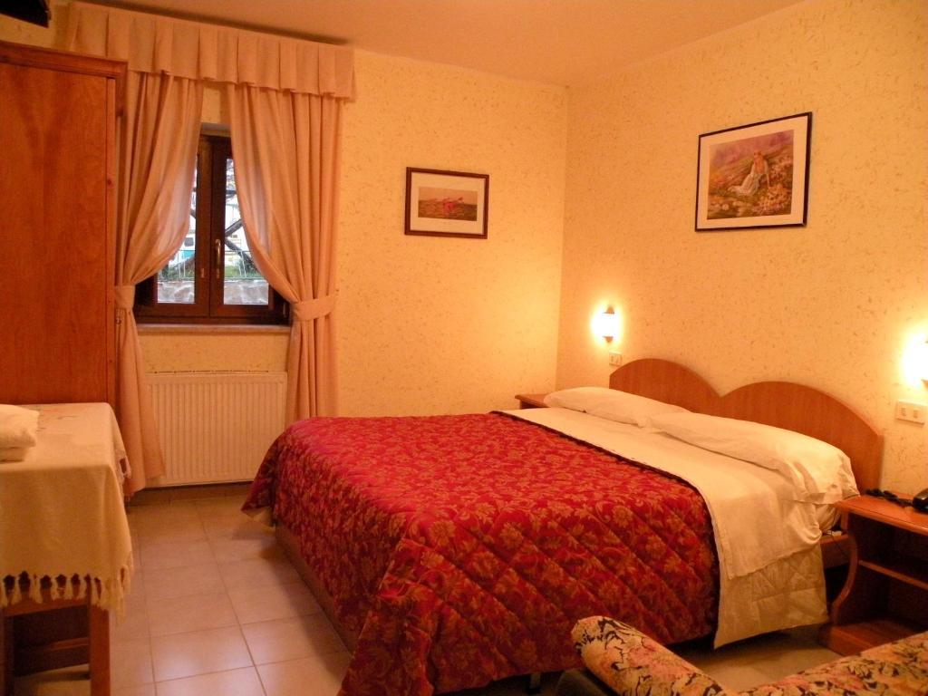 Albergo Ristorante Il Pescatore วิลเลตตา บาร์เรอา ห้อง รูปภาพ